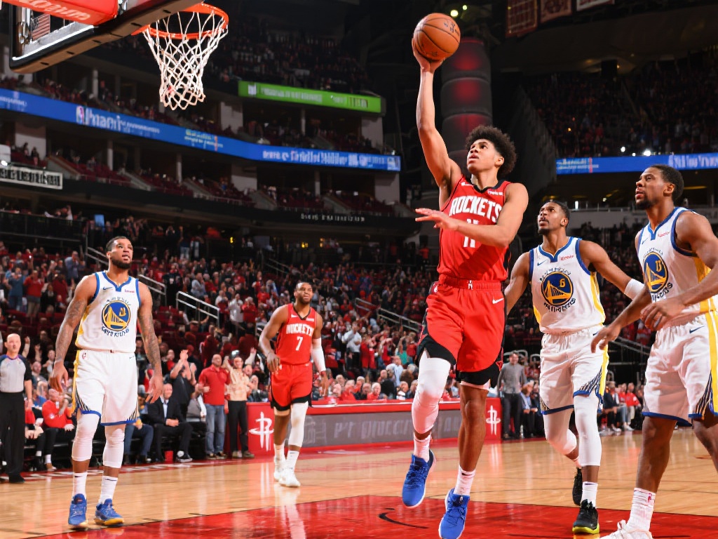 中国男足迎战阿根廷：国际友谊赛精彩对决